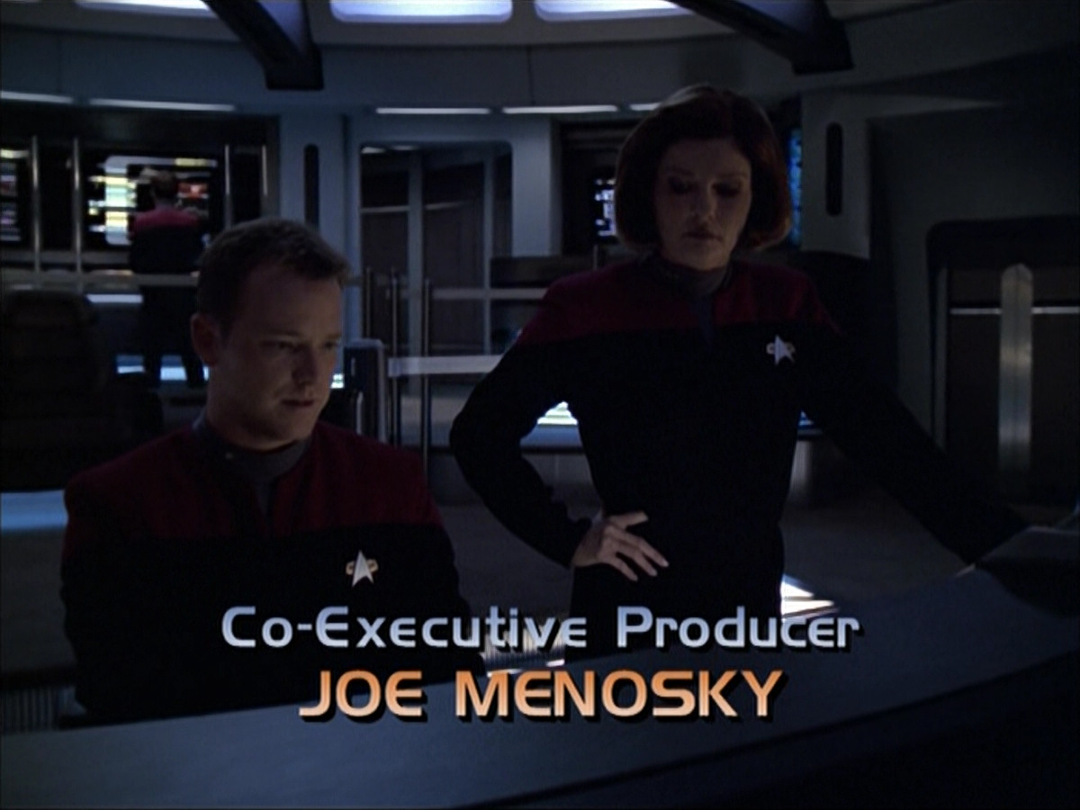 extant_StarTrek_VOY_6x07-DragonsTeeth_00521.jpg