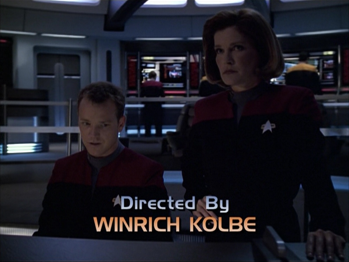 extant_StarTrek_VOY_6x07-DragonsTeeth_00530.jpg