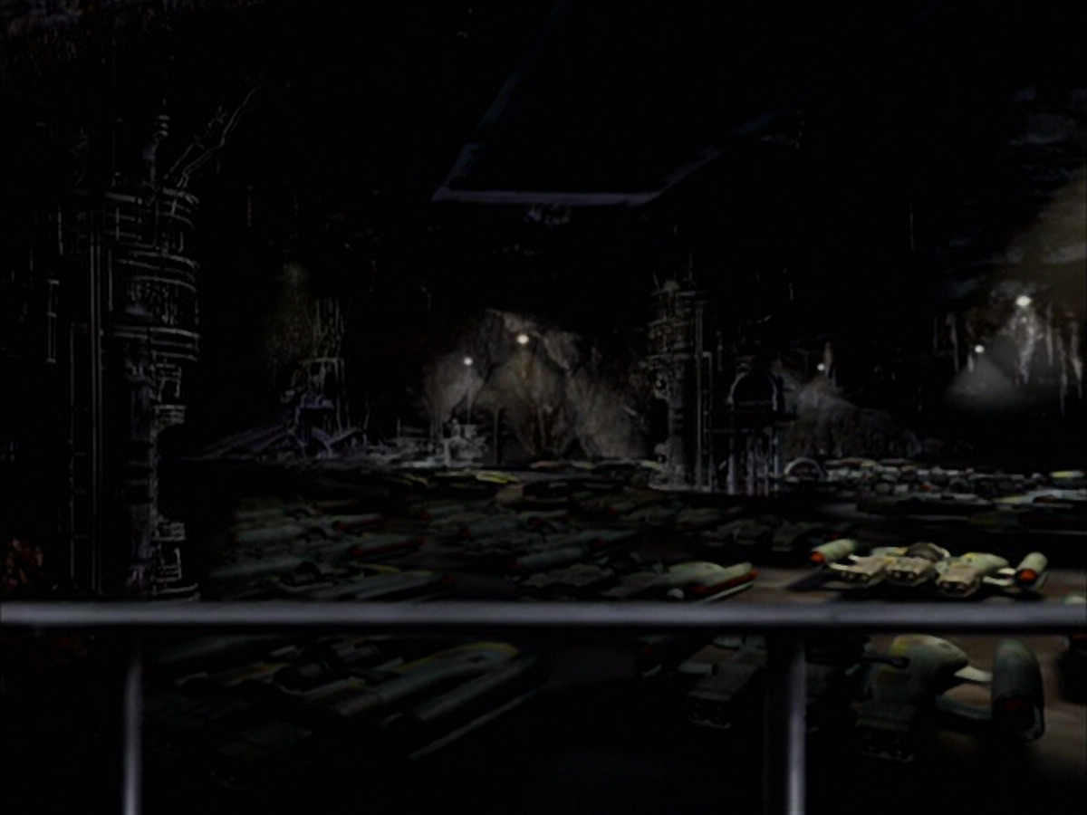 extant_StarTrek_VOY_6x07-DragonsTeeth_01523.jpg