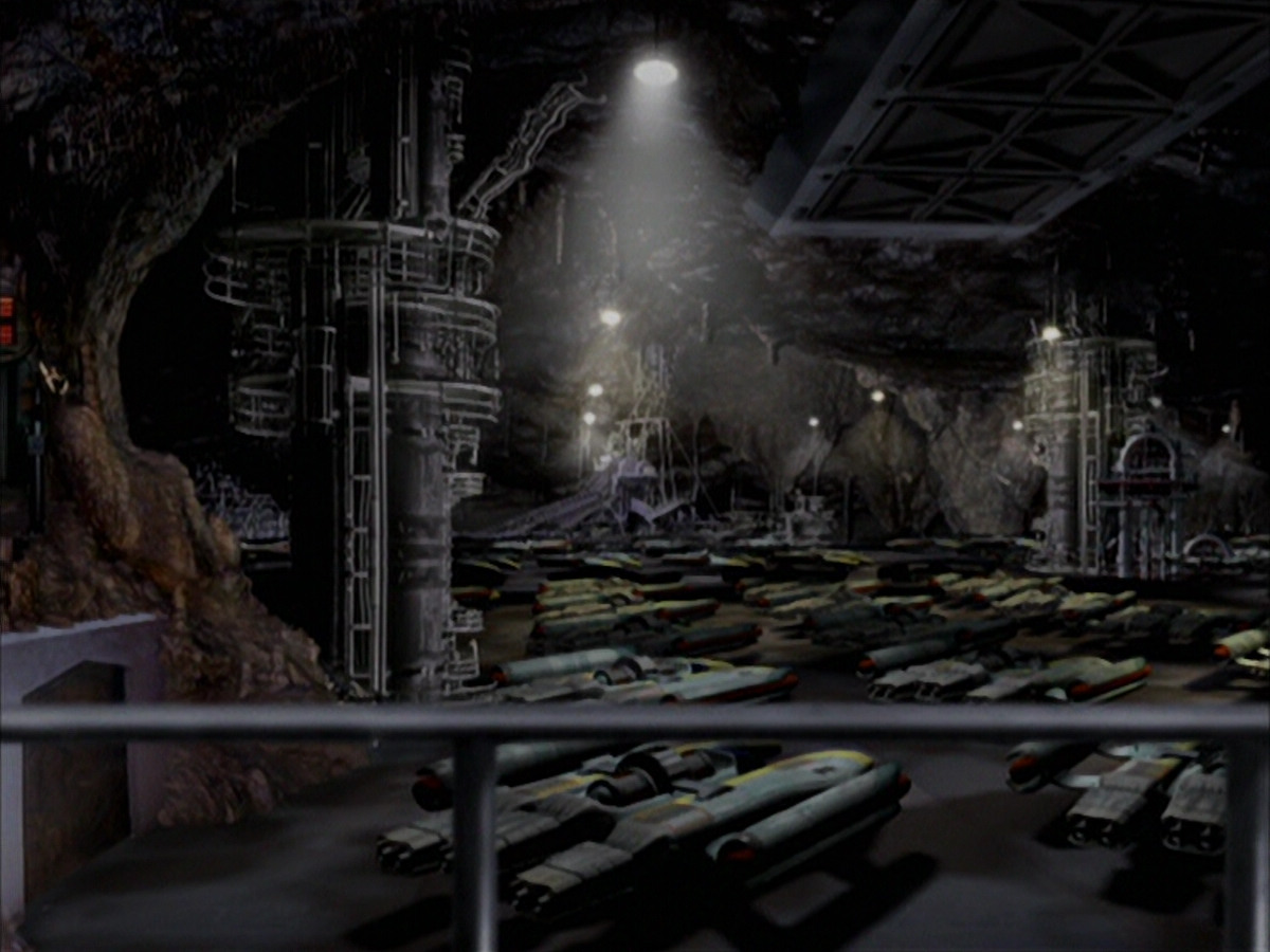 extant_StarTrek_VOY_6x07-DragonsTeeth_01529.jpg