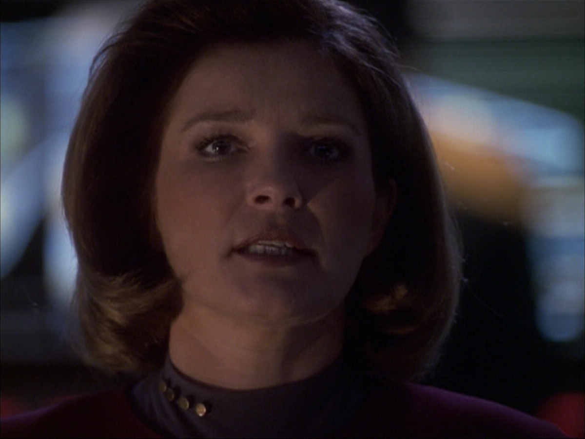 extant_StarTrek_VOY_6x07-DragonsTeeth_02901.jpg