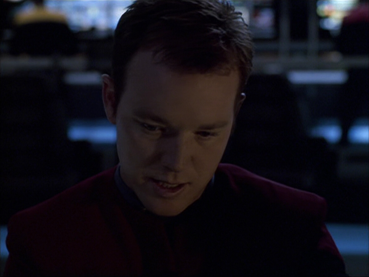 extant_StarTrek_VOY_6x07-DragonsTeeth_02985.jpg