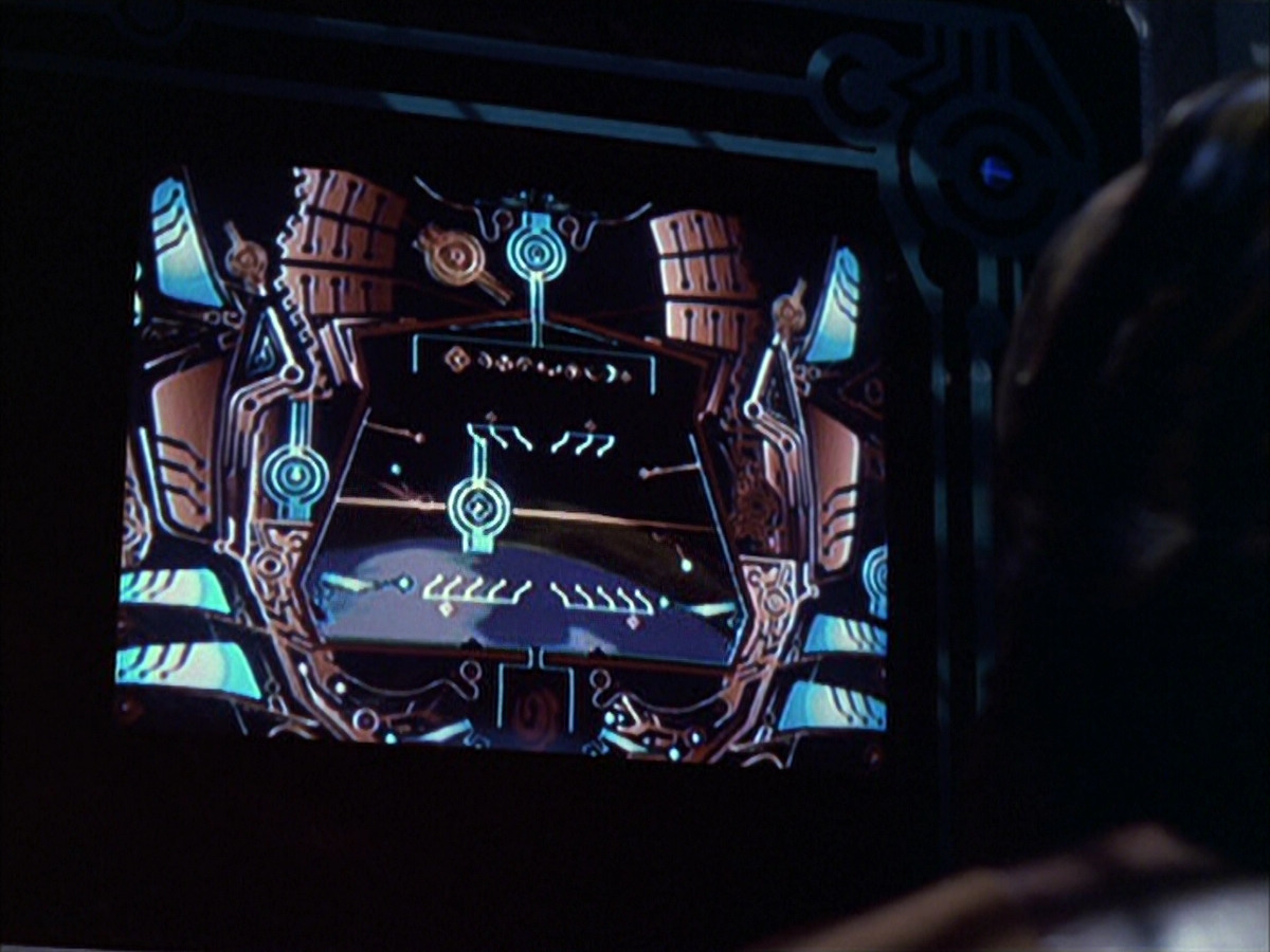 extant_StarTrek_VOY_6x07-DragonsTeeth_03079.jpg