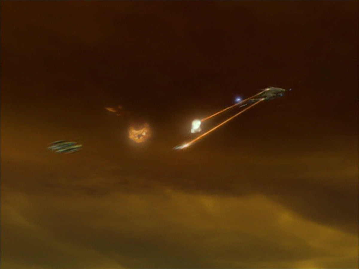 extant_StarTrek_VOY_6x07-DragonsTeeth_03097.jpg
