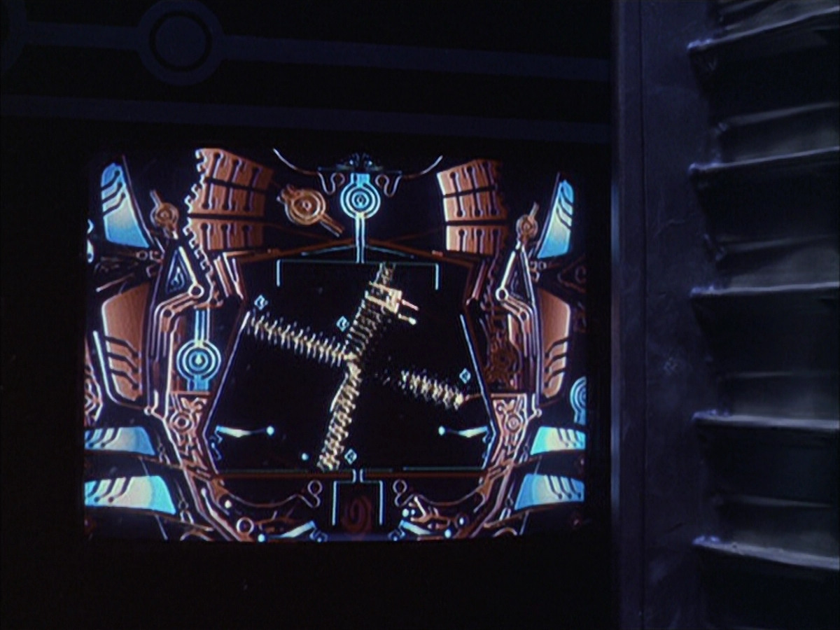 extant_StarTrek_VOY_6x07-DragonsTeeth_03250.jpg