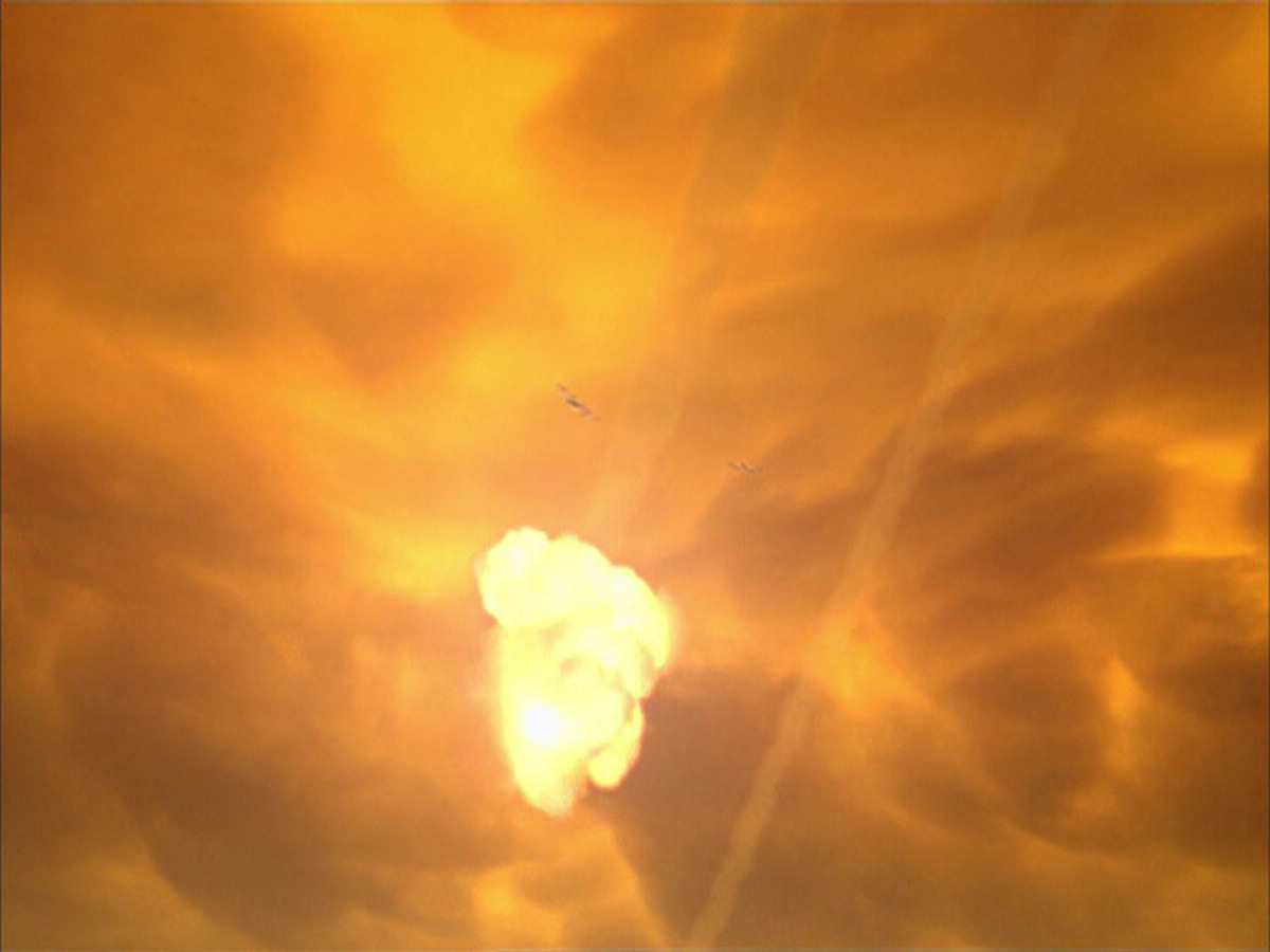 extant_StarTrek_VOY_6x07-DragonsTeeth_03362.jpg