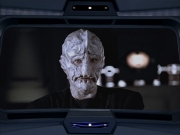 extant_StarTrek_VOY_6x07-DragonsTeeth_00421.jpg