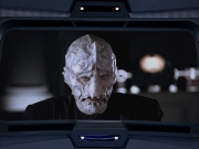 extant_StarTrek_VOY_6x07-DragonsTeeth_00433.jpg