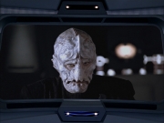 extant_StarTrek_VOY_6x07-DragonsTeeth_00435.jpg