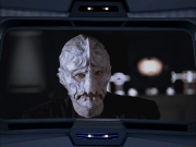 extant_StarTrek_VOY_6x07-DragonsTeeth_00440.jpg