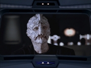 extant_StarTrek_VOY_6x07-DragonsTeeth_00444.jpg