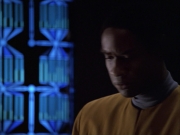 extant_StarTrek_VOY_6x07-DragonsTeeth_00449.jpg