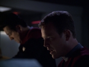 extant_StarTrek_VOY_6x07-DragonsTeeth_00462.jpg