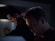 extant_StarTrek_VOY_6x07-DragonsTeeth_00464.jpg