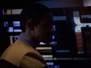 extant_StarTrek_VOY_6x07-DragonsTeeth_00468.jpg