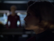 extant_StarTrek_VOY_6x07-DragonsTeeth_00478.jpg