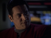 extant_StarTrek_VOY_6x07-DragonsTeeth_00493.jpg