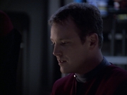 extant_StarTrek_VOY_6x07-DragonsTeeth_00543.jpg