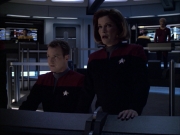 extant_StarTrek_VOY_6x07-DragonsTeeth_00558.jpg