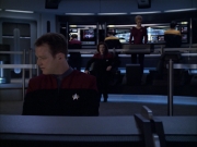 extant_StarTrek_VOY_6x07-DragonsTeeth_00617.jpg
