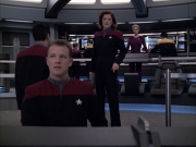 extant_StarTrek_VOY_6x07-DragonsTeeth_00646.jpg