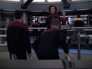 extant_StarTrek_VOY_6x07-DragonsTeeth_00648.jpg