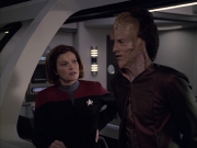Filename=extant_StarTrek_VOY_6x07-DragonsTeeth_01145.jpg
Filesize=155KiB
Dimensions=1200x900
Date added=Dec 27, 2019 extant_StarTrek_VOY_6x07-DragonsTeeth_01145.jpg