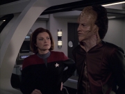 Filename=extant_StarTrek_VOY_6x07-DragonsTeeth_01148.jpg
Filesize=159KiB
Dimensions=1200x900
Date added=Dec 27, 2019 extant_StarTrek_VOY_6x07-DragonsTeeth_01148.jpg