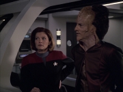 Filename=extant_StarTrek_VOY_6x07-DragonsTeeth_01154.jpg
Filesize=158KiB
Dimensions=1200x900
Date added=Dec 27, 2019 extant_StarTrek_VOY_6x07-DragonsTeeth_01154.jpg