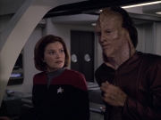 Filename=extant_StarTrek_VOY_6x07-DragonsTeeth_01196.jpg
Filesize=157KiB
Dimensions=1200x900
Date added=Dec 27, 2019 extant_StarTrek_VOY_6x07-DragonsTeeth_01196.jpg