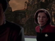extant_StarTrek_VOY_6x07-DragonsTeeth_01236.jpg