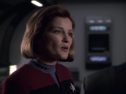 extant_StarTrek_VOY_6x07-DragonsTeeth_01267.jpg