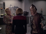 Filename=extant_StarTrek_VOY_6x07-DragonsTeeth_01309.jpg
Filesize=177KiB
Dimensions=1200x900
Date added=Dec 27, 2019 extant_StarTrek_VOY_6x07-DragonsTeeth_01309.jpg