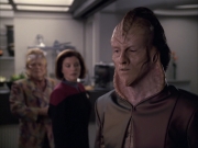 Filename=extant_StarTrek_VOY_6x07-DragonsTeeth_01319.jpg
Filesize=163KiB
Dimensions=1200x900
Date added=Dec 27, 2019 extant_StarTrek_VOY_6x07-DragonsTeeth_01319.jpg