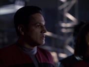 extant_StarTrek_VOY_6x07-DragonsTeeth_01554.jpg