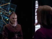 extant_StarTrek_VOY_6x07-DragonsTeeth_01628.jpg