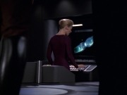 extant_StarTrek_VOY_6x07-DragonsTeeth_01631.jpg