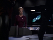 extant_StarTrek_VOY_6x07-DragonsTeeth_01644.jpg