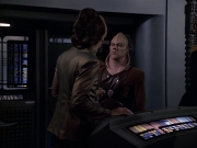 extant_StarTrek_VOY_6x07-DragonsTeeth_01653.jpg