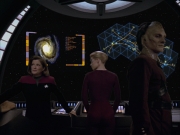 extant_StarTrek_VOY_6x07-DragonsTeeth_01667.jpg