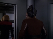 extant_StarTrek_VOY_6x07-DragonsTeeth_01672.jpg