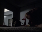 extant_StarTrek_VOY_6x07-DragonsTeeth_01681.jpg