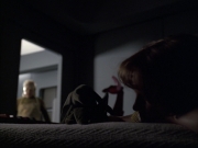 extant_StarTrek_VOY_6x07-DragonsTeeth_01687.jpg