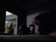 extant_StarTrek_VOY_6x07-DragonsTeeth_01688.jpg