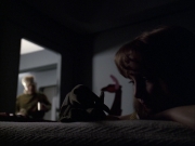 extant_StarTrek_VOY_6x07-DragonsTeeth_01709.jpg