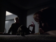 extant_StarTrek_VOY_6x07-DragonsTeeth_01715.jpg