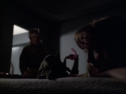 extant_StarTrek_VOY_6x07-DragonsTeeth_01716.jpg