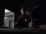 extant_StarTrek_VOY_6x07-DragonsTeeth_01730.jpg