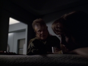 extant_StarTrek_VOY_6x07-DragonsTeeth_01738.jpg
