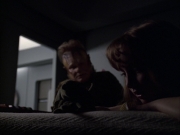 extant_StarTrek_VOY_6x07-DragonsTeeth_01749.jpg
